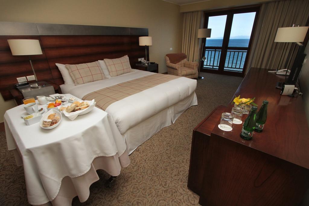 Radisson Hotel Puerto Varas Room photo